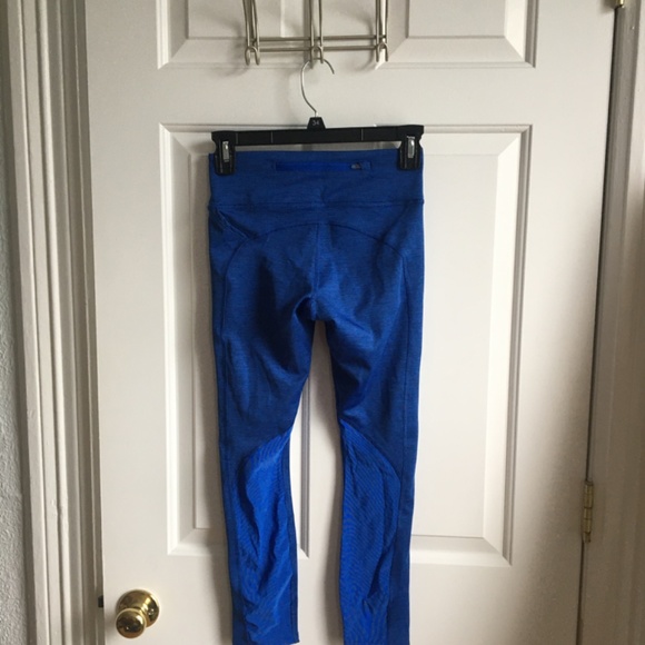 Nike DryFit Electric Blue Calf Legging - Picture 4 of 4